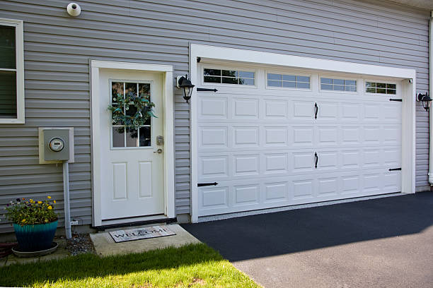 24/7 Emergency Garage Door Panel Replacement experts in Garfield County County, OK